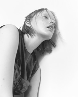 Editorial-CloseUp-Iris-Fotograf-Marcus-Rex-Berlin-Dailani-Portrait-16 