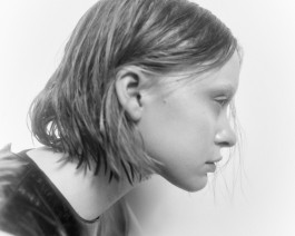 Editorial-CloseUp-Iris-Fotograf-Marcus-Rex-Berlin-Dailani-Portrait-20 