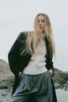 Fotograf-Marcus-Rex-Sanna-Editorial-Berlin-Fashion-Street-Portrait-04 